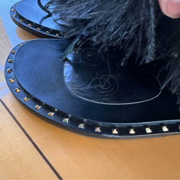 Valentino Garavani Couture Runway Black Feathered Sandals studded rockstud 39 - Picture 13 of 13